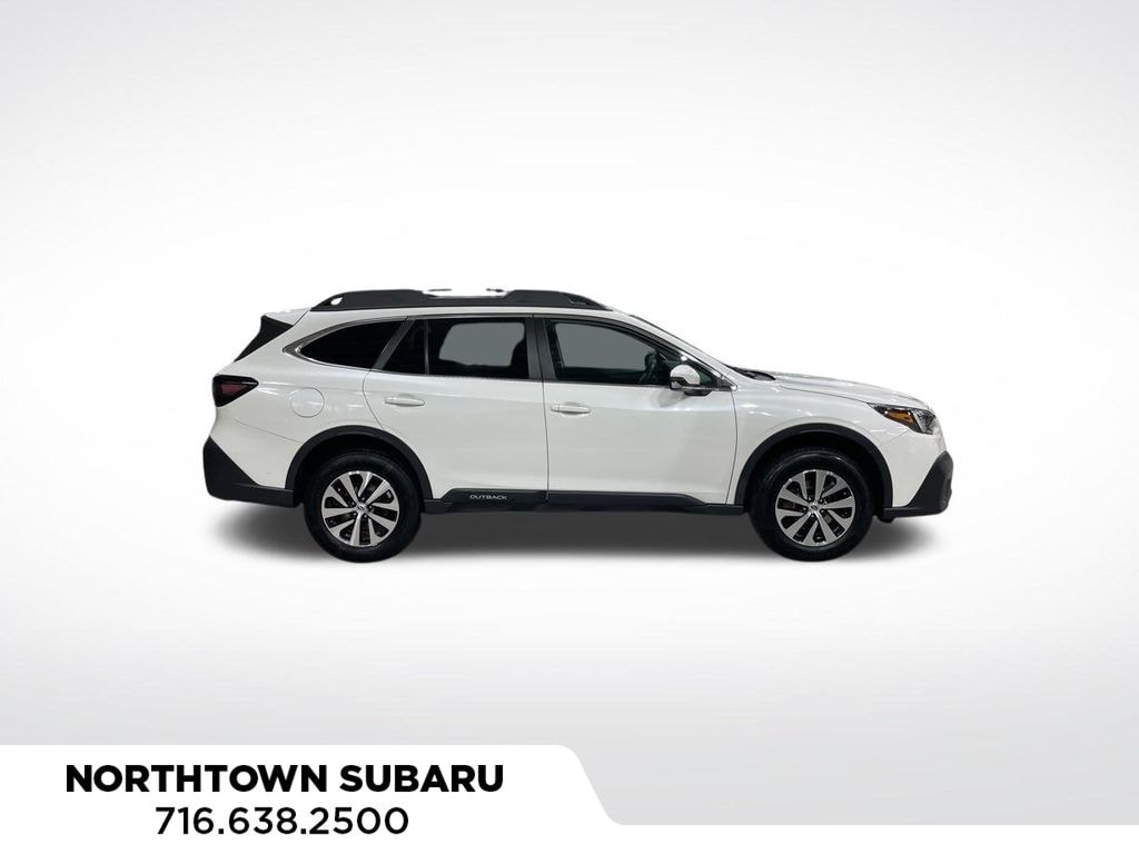 Used 2022 Subaru Outback Premium SUV