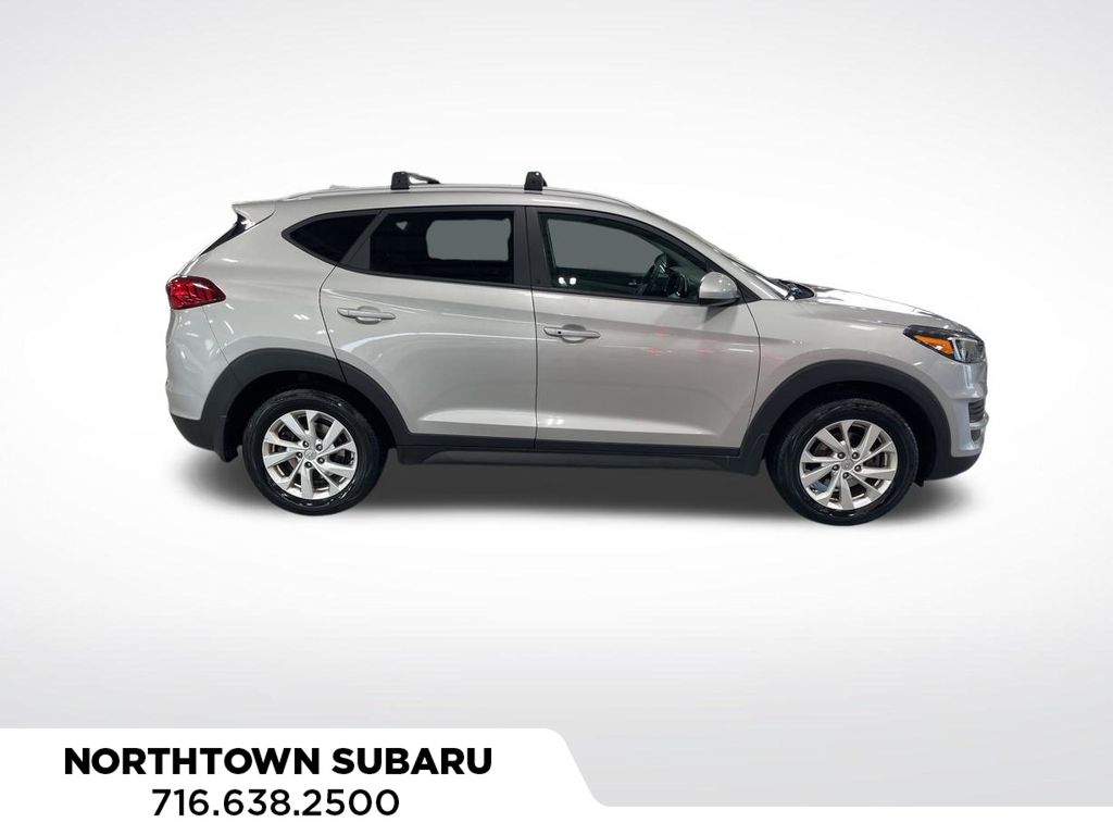 2020 Hyundai Tucson Value photo 2