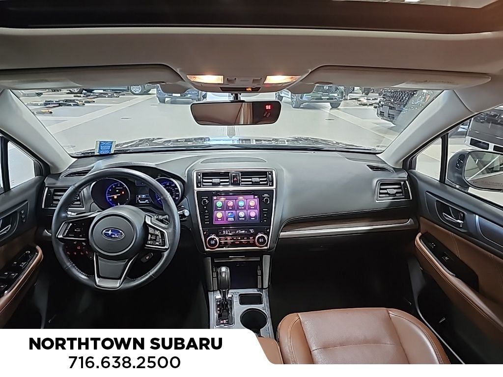 2019 Subaru Outback 3.6R Touring photo 2