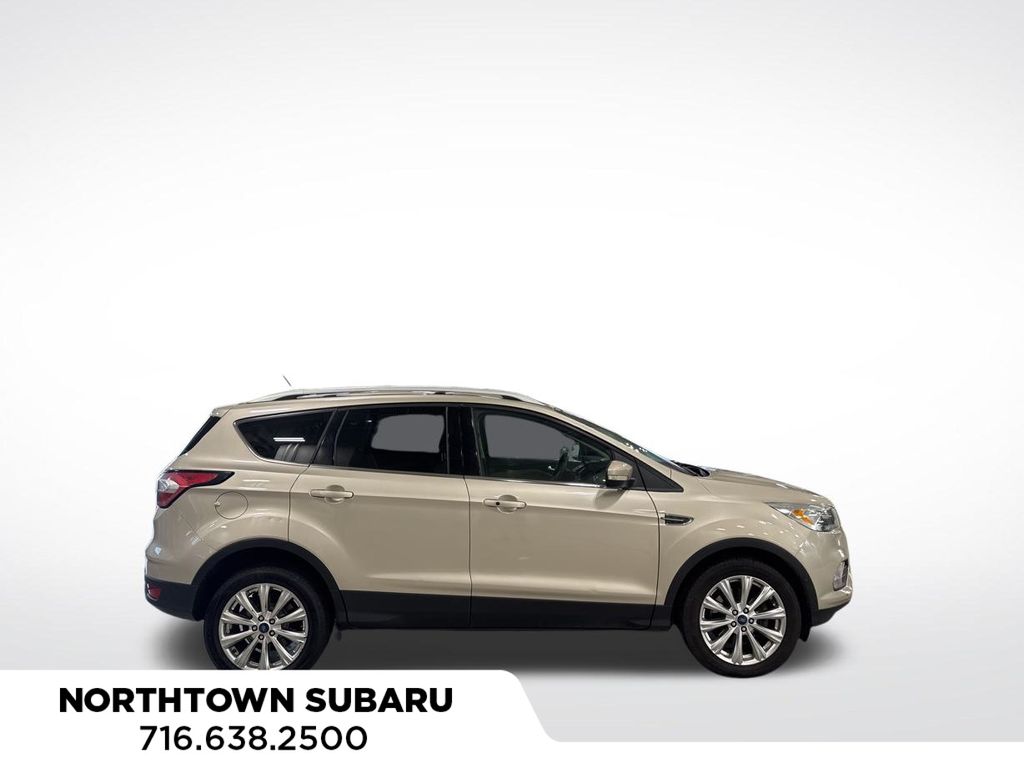 2018 Ford Escape Titanium photo 2
