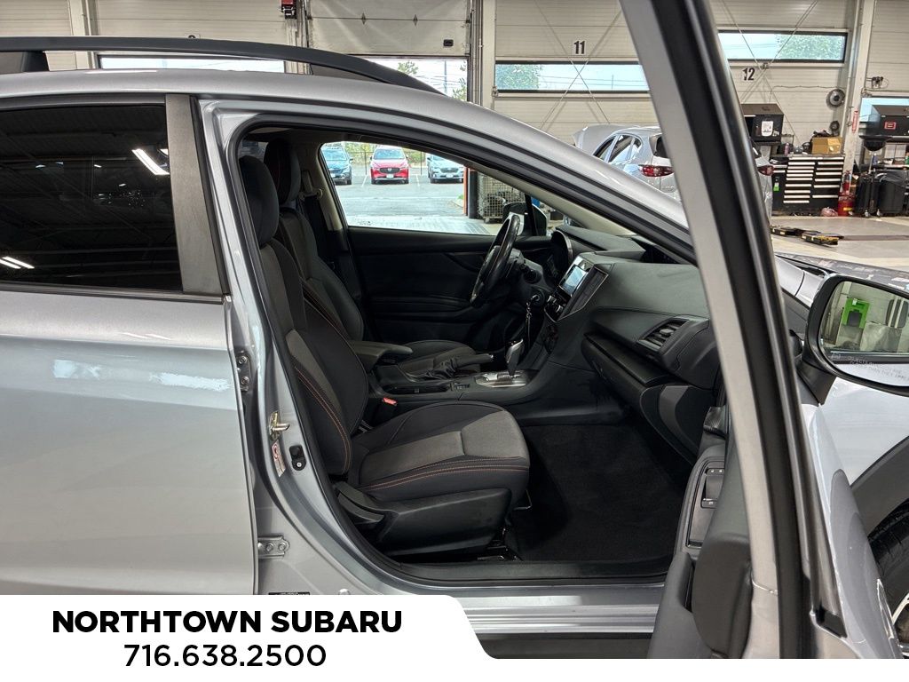 2019 Subaru Crosstrek 2.0i Premium photo 3