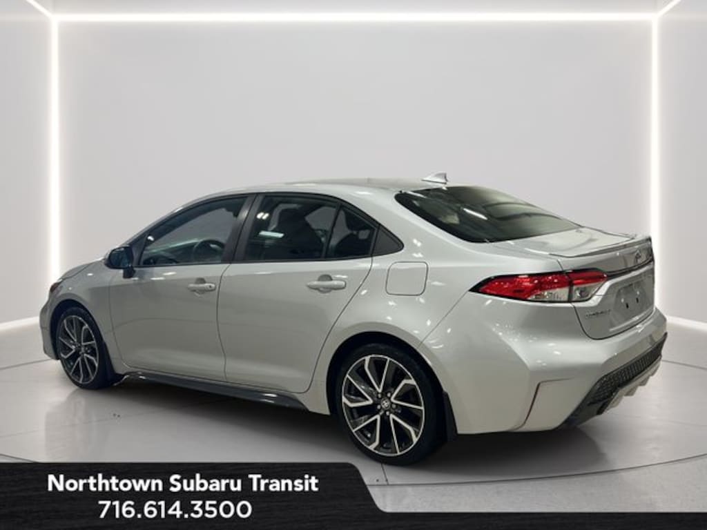 Used 2020 Toyota Corolla SE Sedan