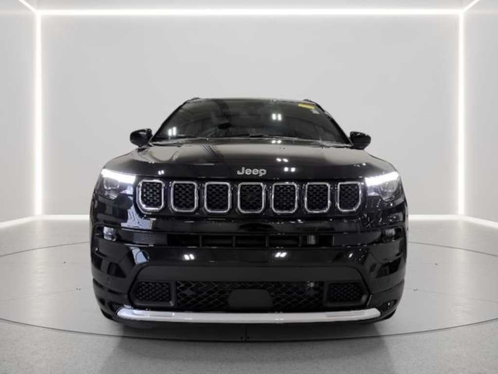 Used 2024 Jeep Compass Limited SUV