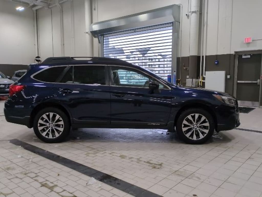 Used 2018 Subaru Outback 2.5i SUV