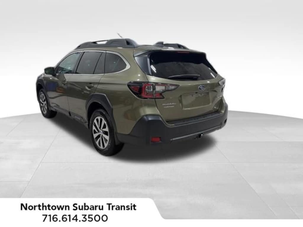 Used 2023 Subaru Outback Premium SUV