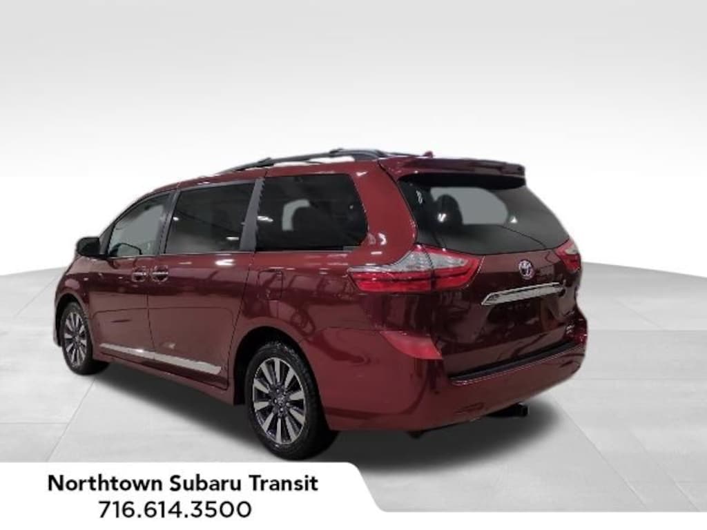 Used 2019 Toyota Sienna XLE Minivan/Van