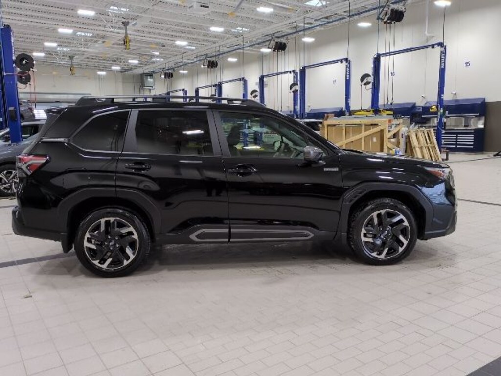 Used 2025 Subaru Forester Hybrid Limited SUV