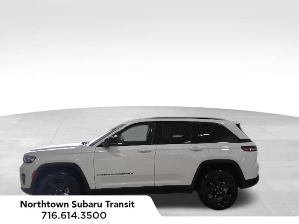 Used 2023 Jeep Grand Cherokee Altitude X SUV