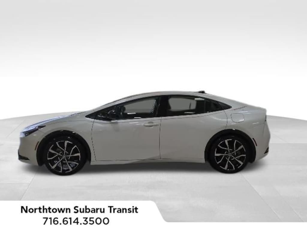 Used 2024 Toyota Prius Prime SE Hatchback