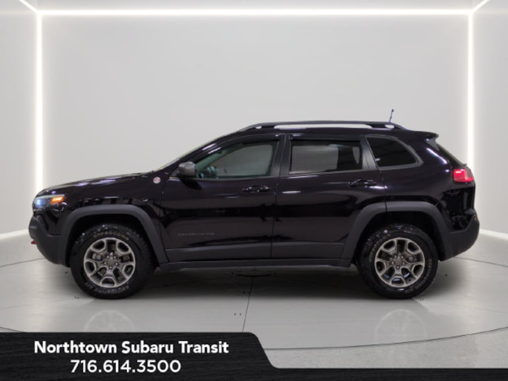 Used 2021 Jeep Cherokee Trailhawk SUV