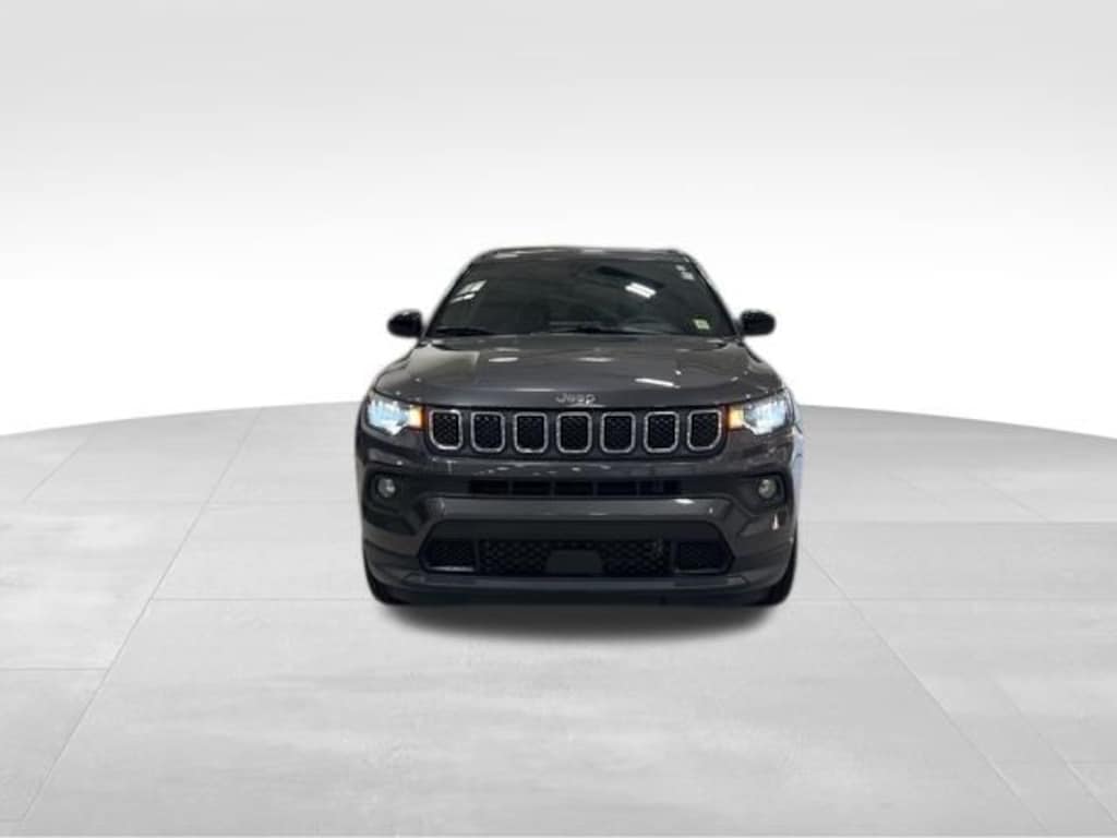Used 2023 Jeep Compass Latitude Lux SUV
