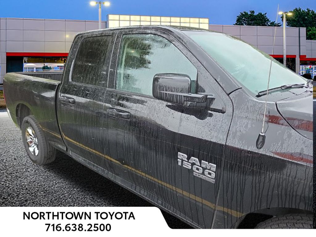 2024 Ram 1500 Classic SLT photo 3