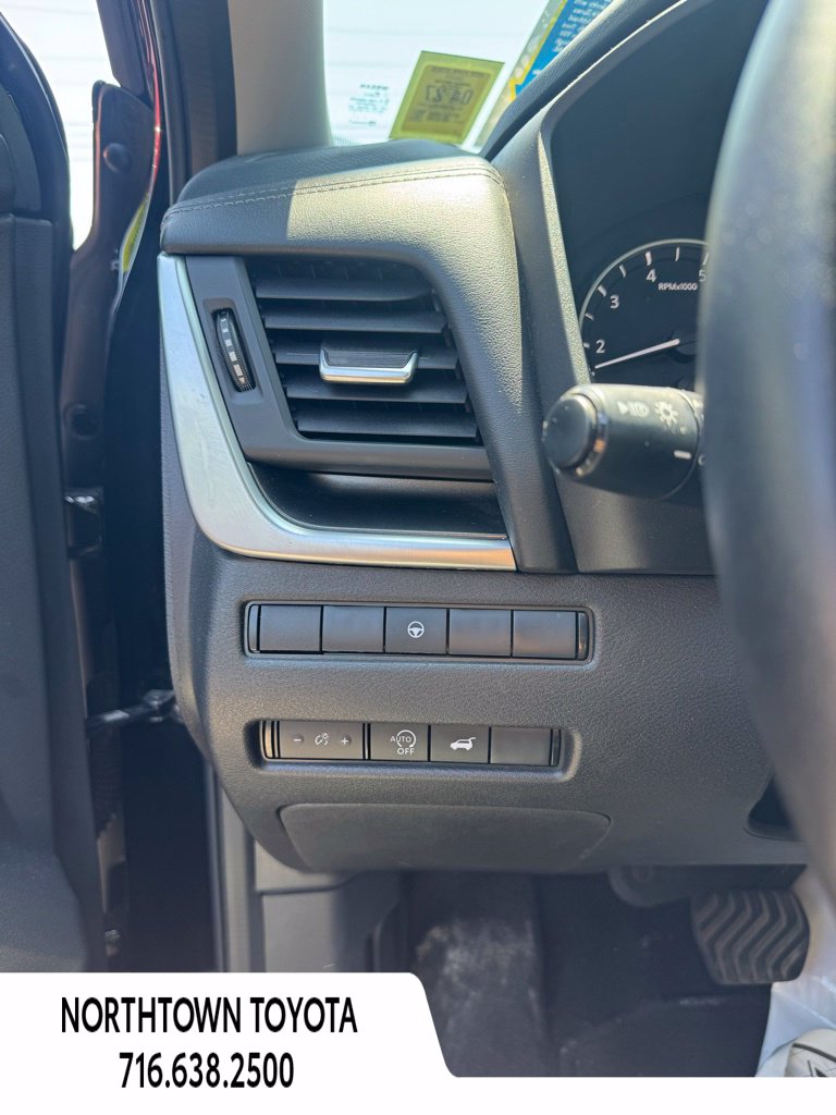 2025 Nissan Rogue SV - Photo 19
