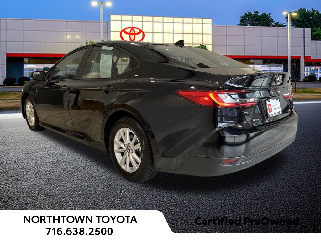 2025 Toyota Camry LE photo 3