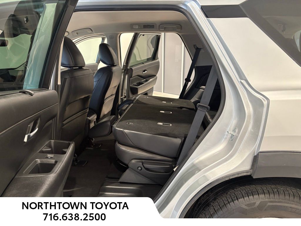 2023 Nissan Pathfinder SL - Photo 20