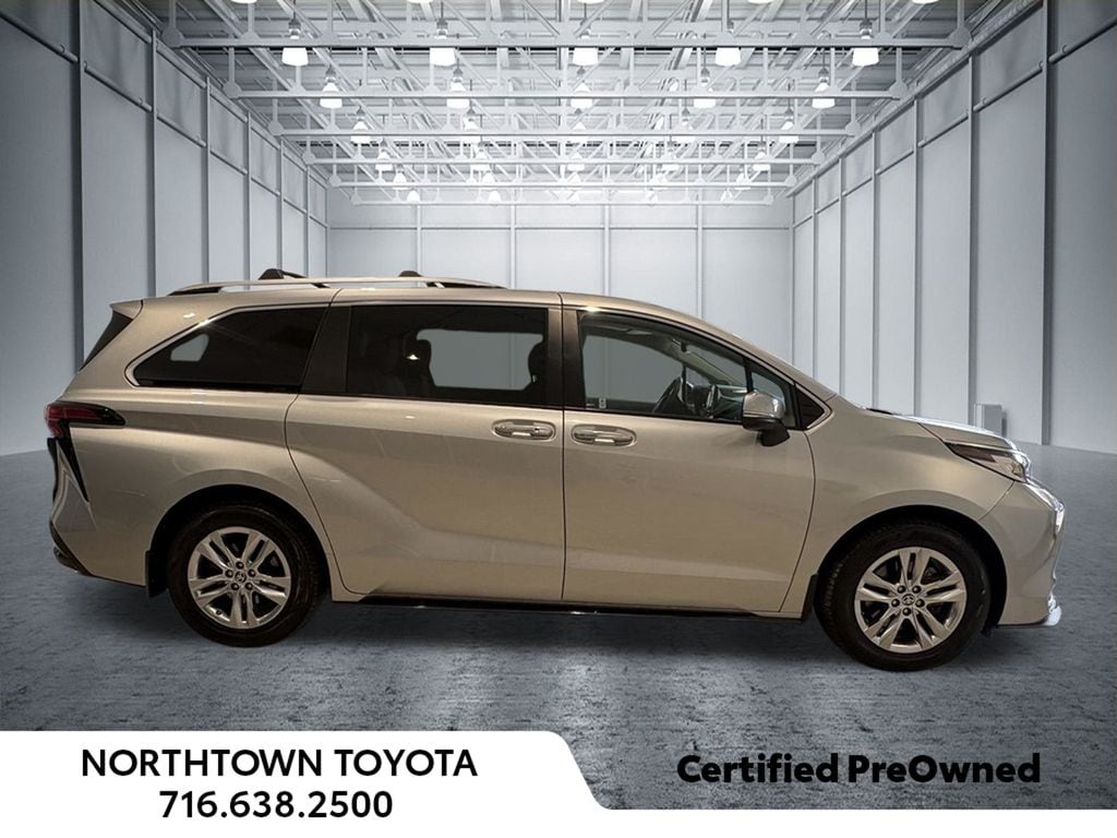 Used 2022 Toyota Sienna Limited 7 Passenger Minivan/Van