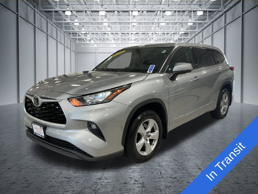 Used 2020 Toyota Highlander LE SUV