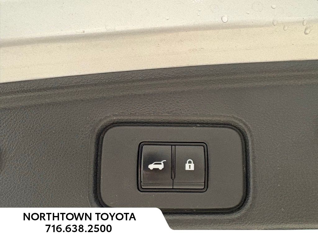 2023 Nissan Pathfinder SL - Photo 28