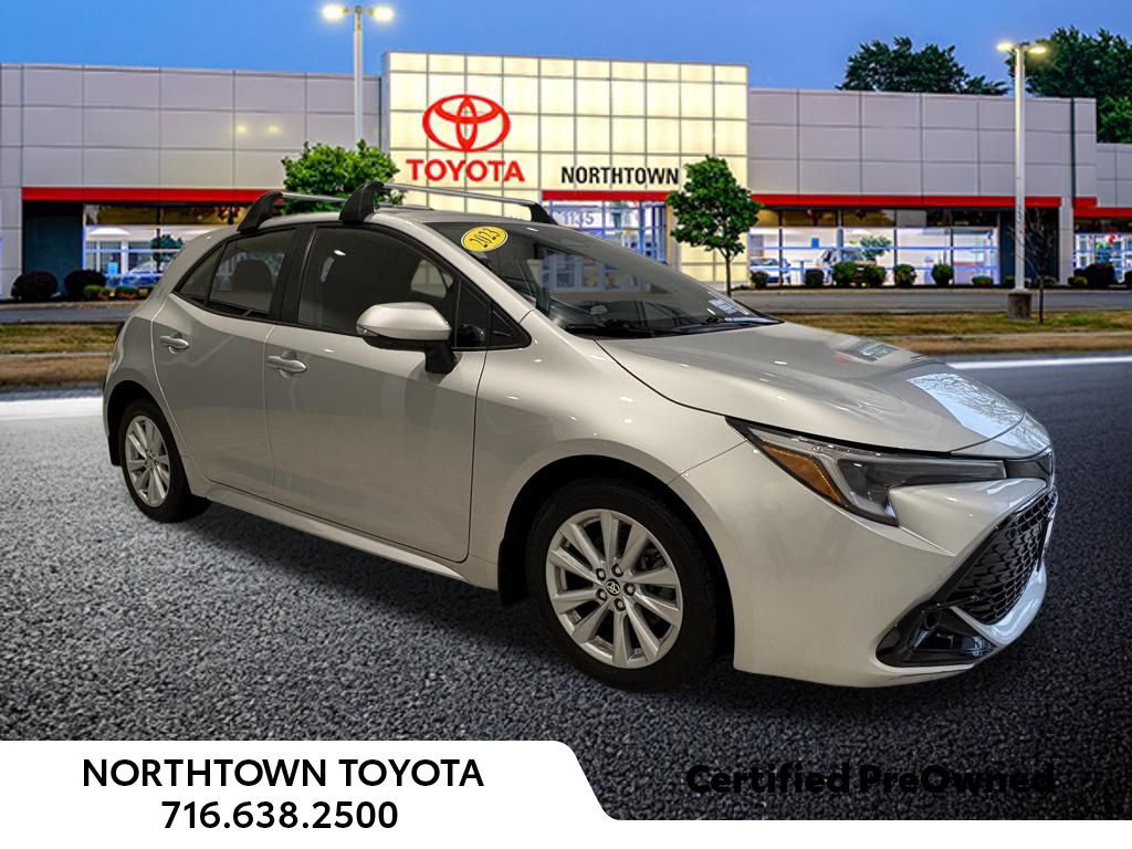 2023 Toyota Corolla Hatchback SE - Photo 23