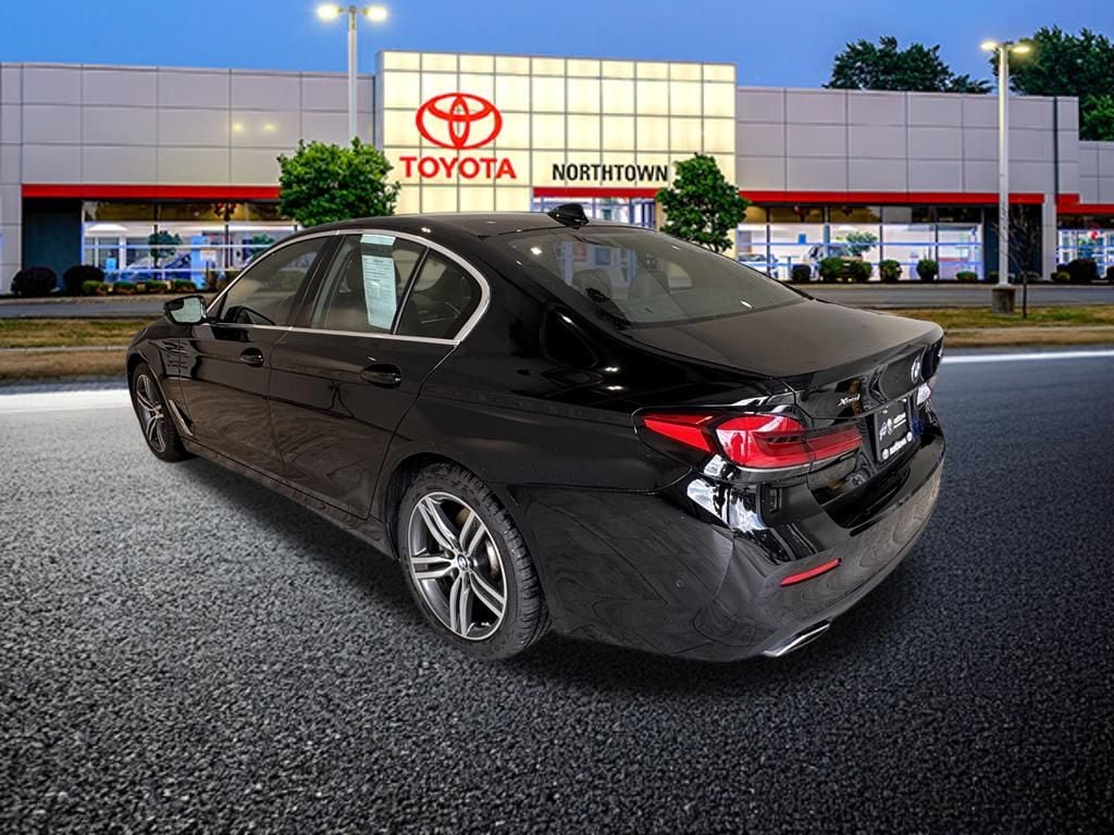 Used 2021 BMW 5 Series 530i xDrive Sedan