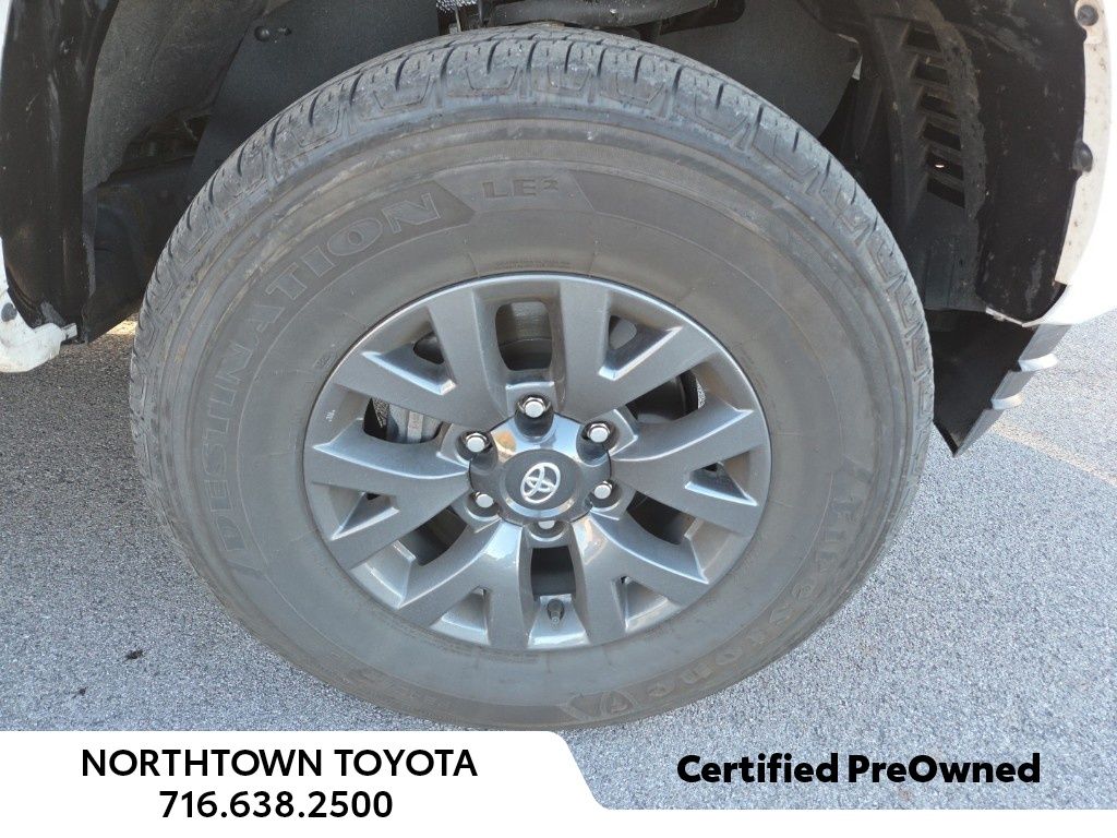 2023 Toyota Tacoma SR5 V6 photo 2