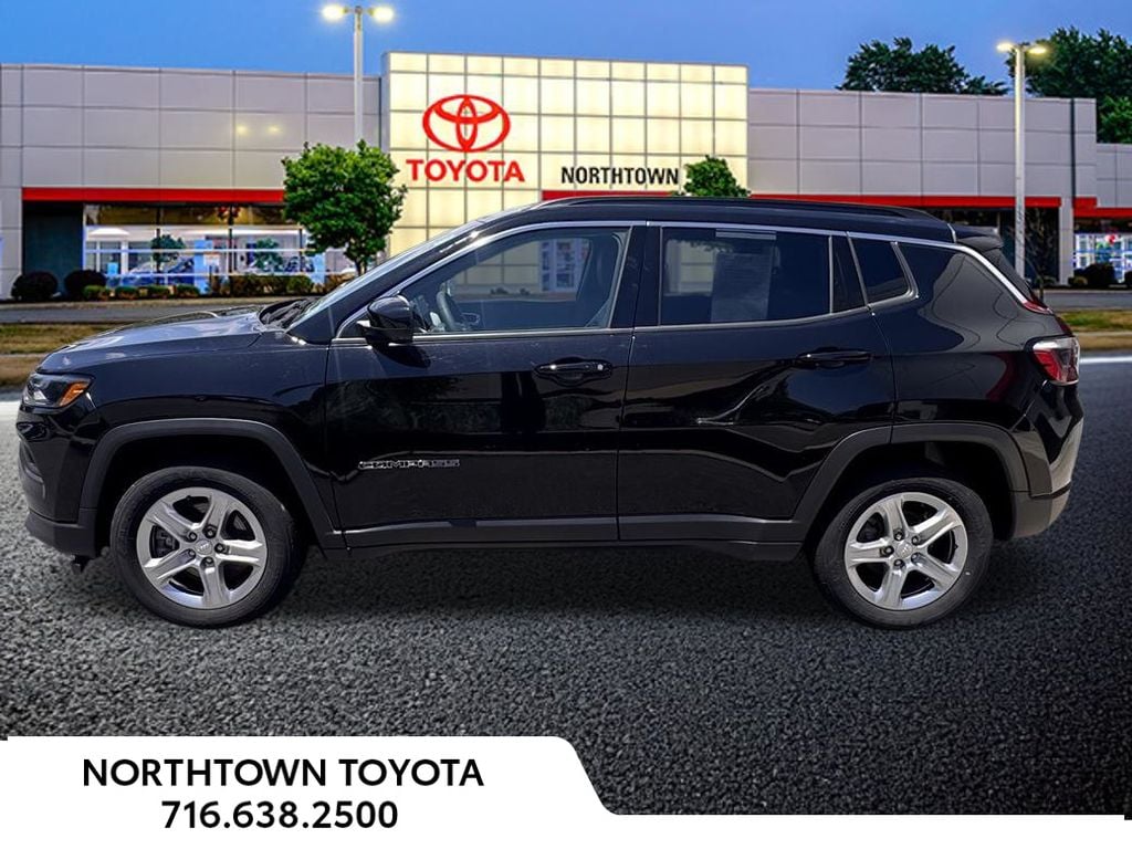 Used 2023 Jeep Compass Latitude SUV