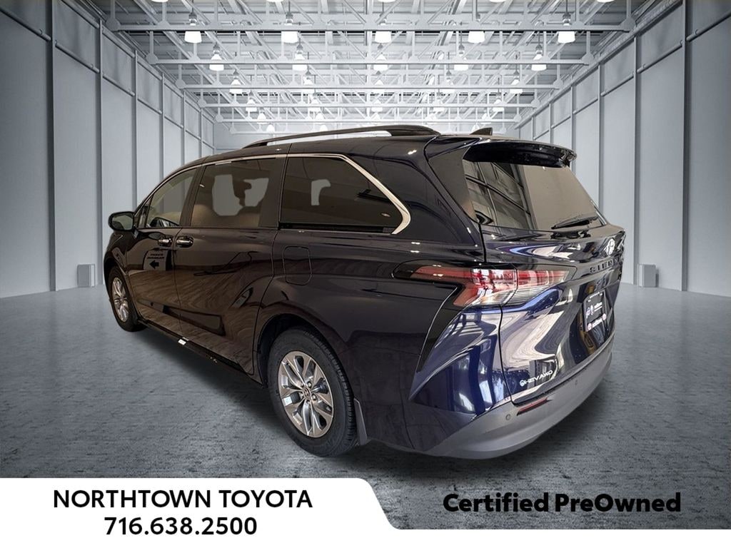 Used 2025 Toyota Sienna XLE 7 Passenger Minivan/Van