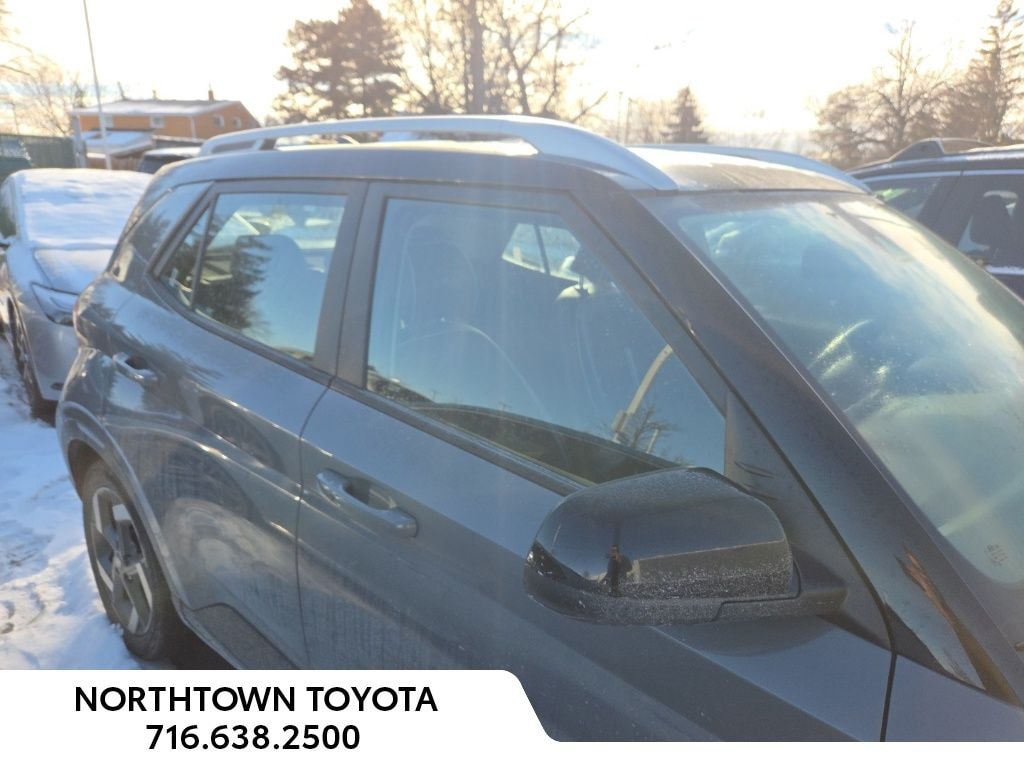 Used 2022 Hyundai Venue SEL SUV