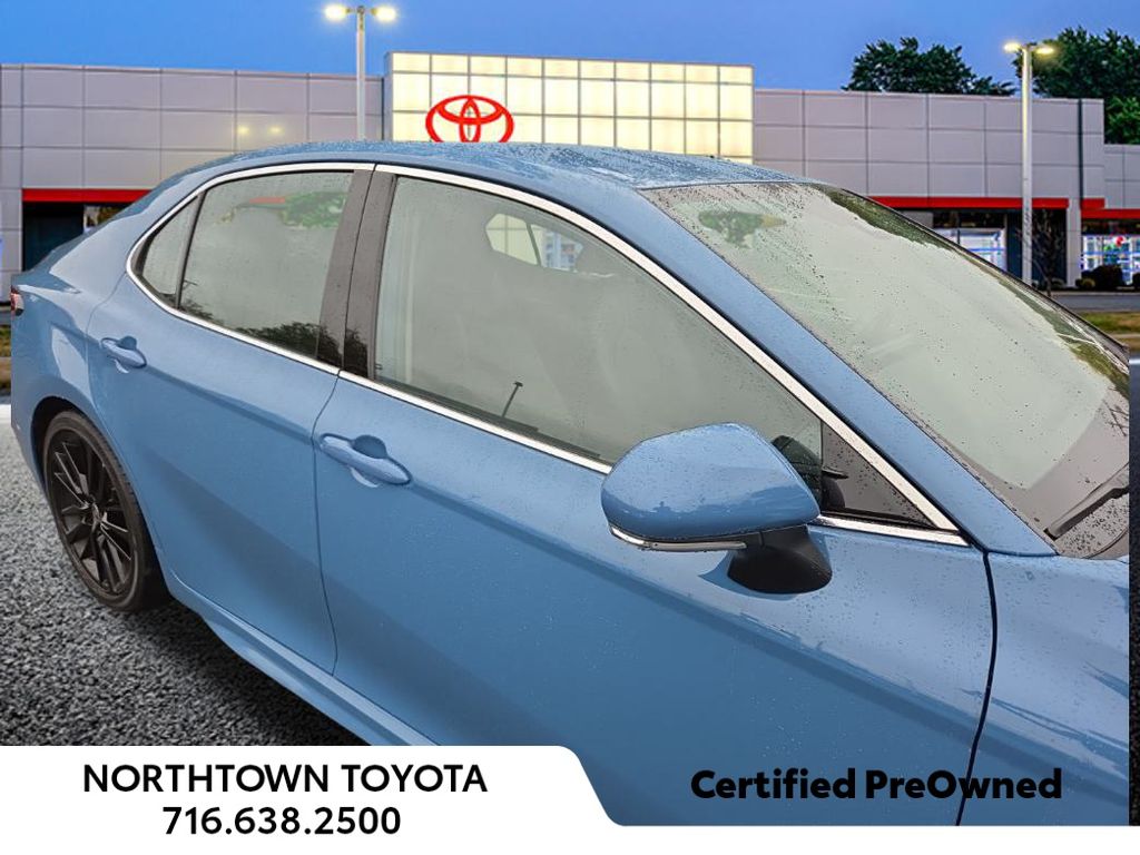2023 Toyota Camry XSE photo 3