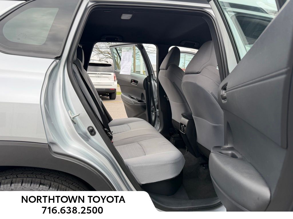2024 Toyota Corolla Cross S - Photo 12