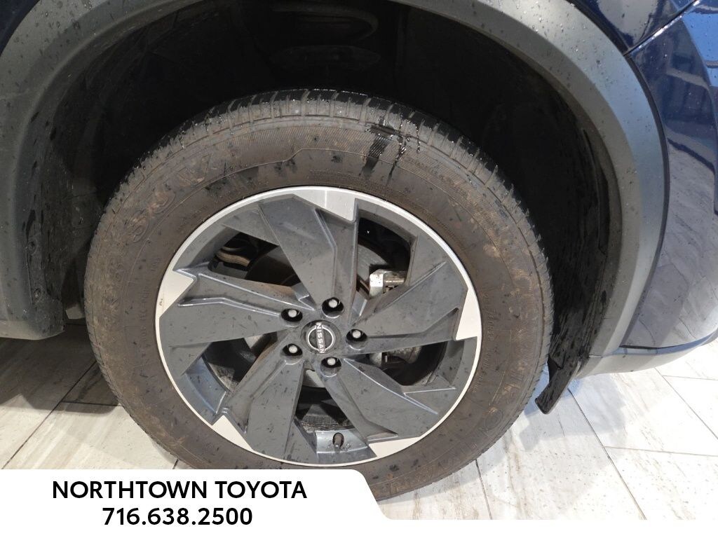 Used 2025 Nissan Rogue SV SUV