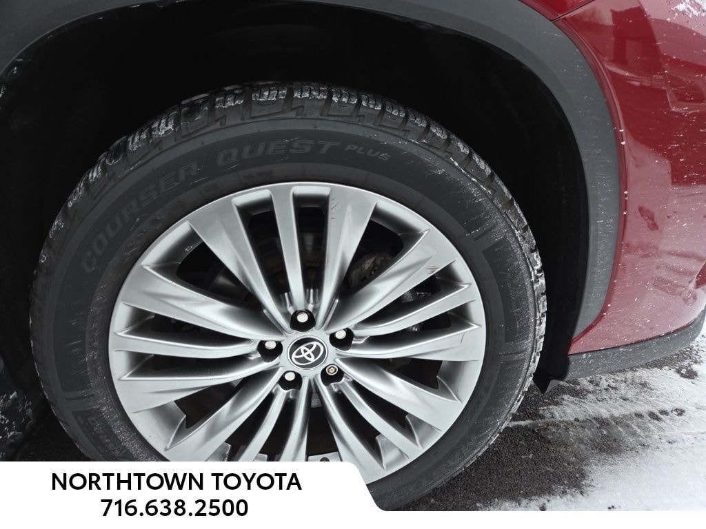 Certified 2022 Toyota Highlander Hybrid Platinum SUV