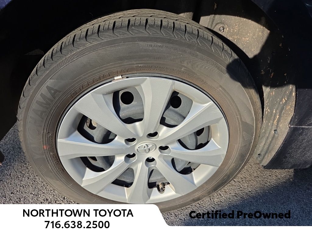 2023 Toyota Corolla Hybrid LE photo 3