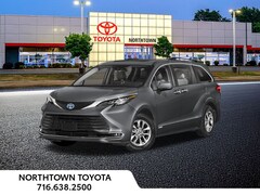2025 Toyota Sienna XLE 7 PASSENGER