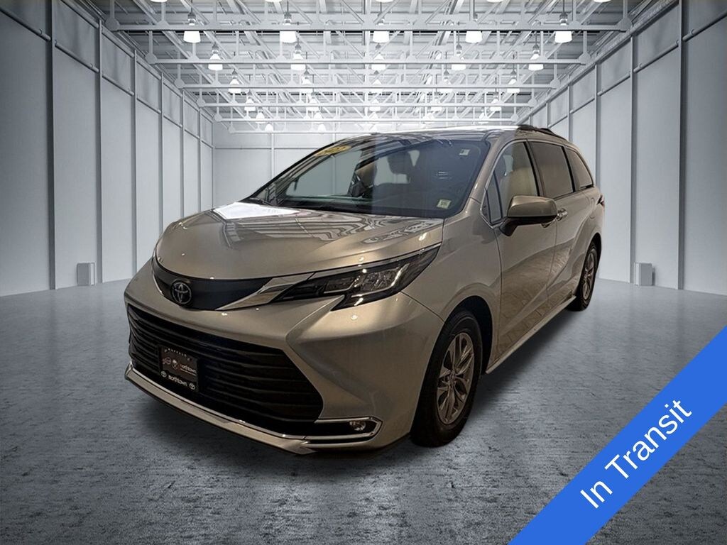 Used 2022 Toyota Sienna XLE 8 Passenger Minivan/Van