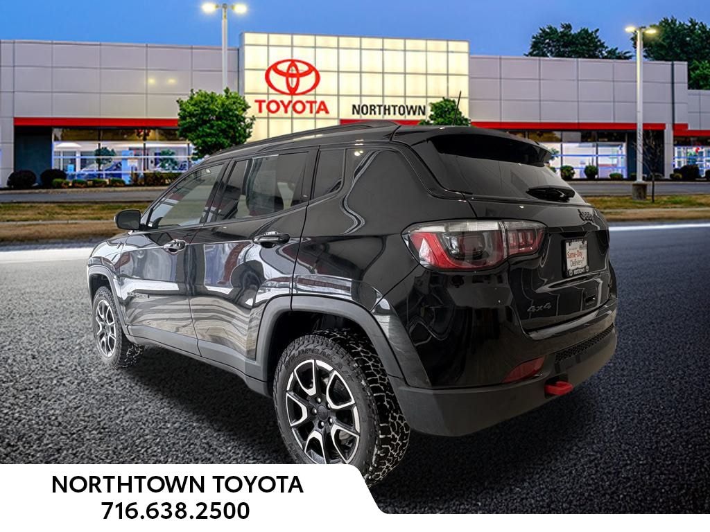 Used 2024 Jeep Compass Trailhawk SUV