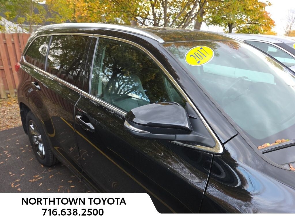 Used 2017 Toyota Highlander Limited Platinum SUV