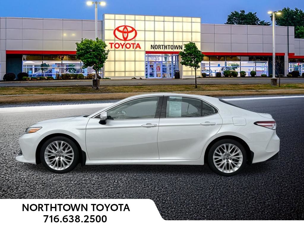 Used 2020 Toyota Camry XLE Sedan