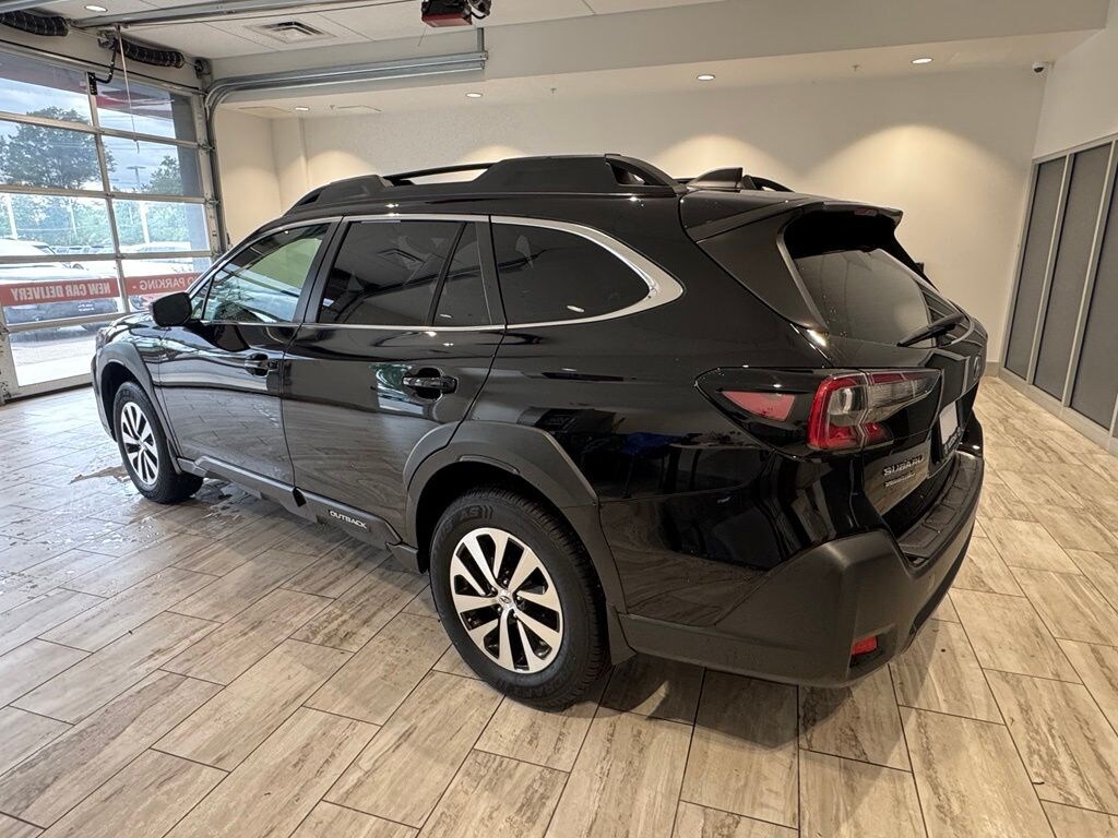 Used 2024 Subaru Outback 2.5i SUV