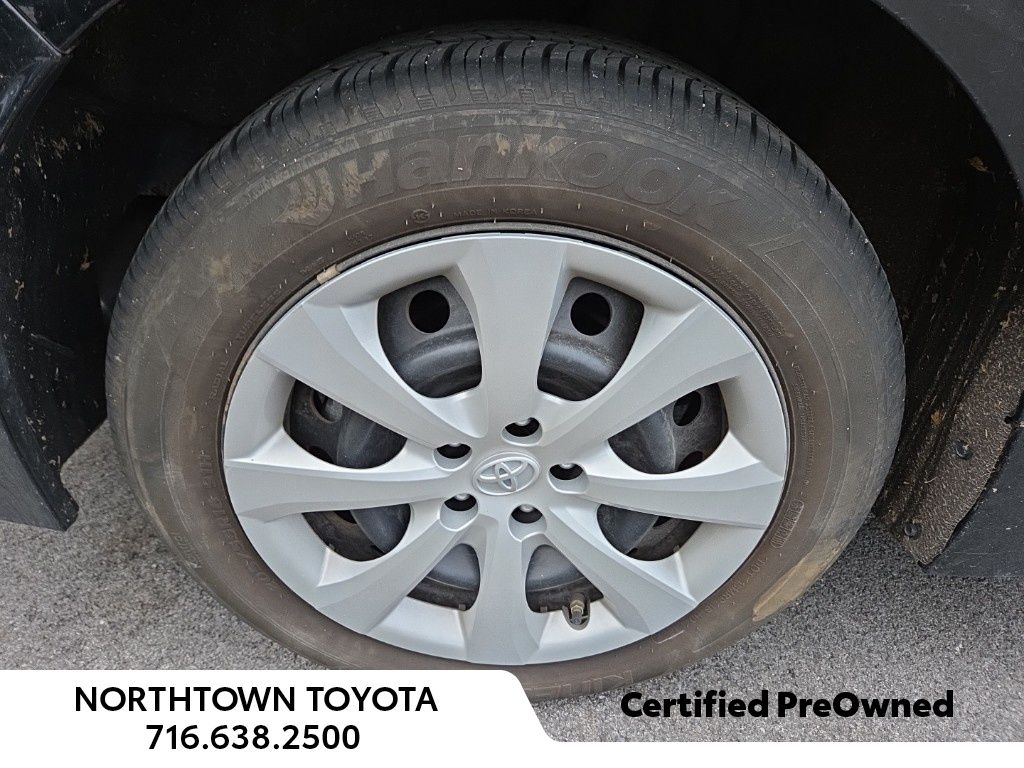 2023 Toyota Corolla LE photo 4