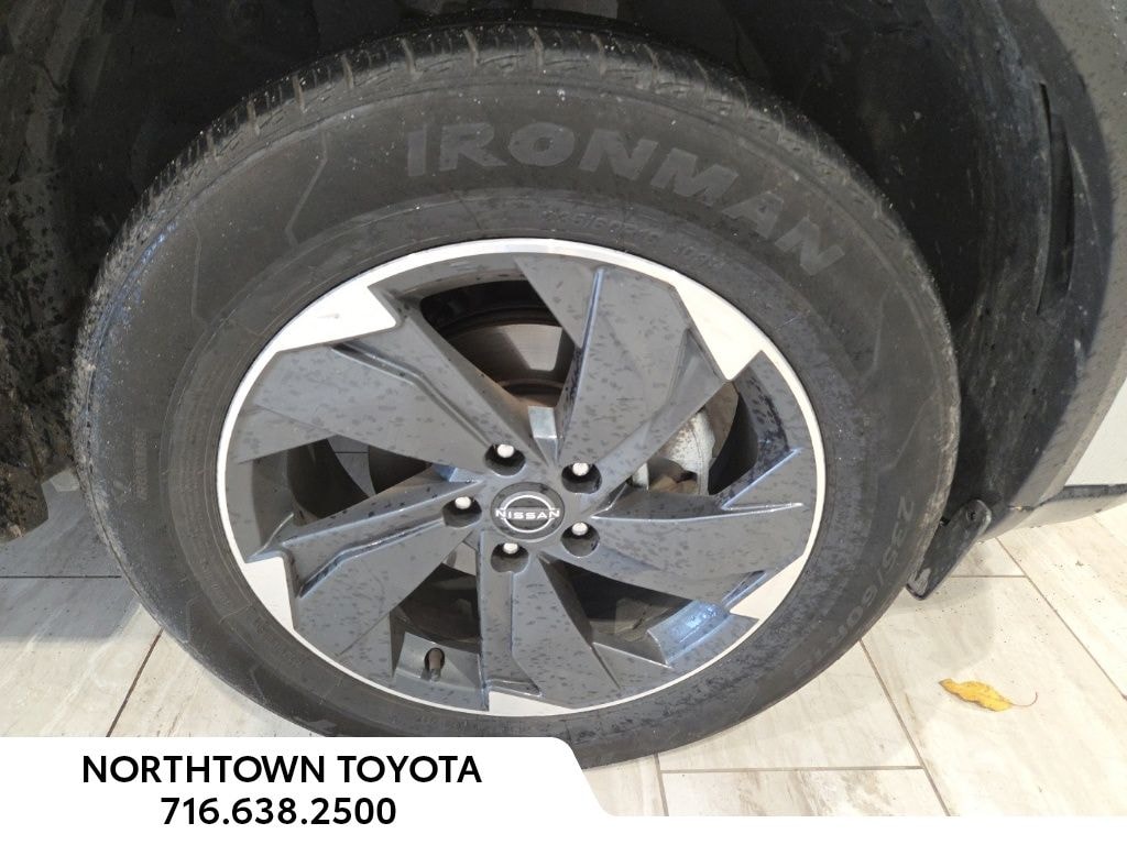 Used 2025 Nissan Rogue SV SUV