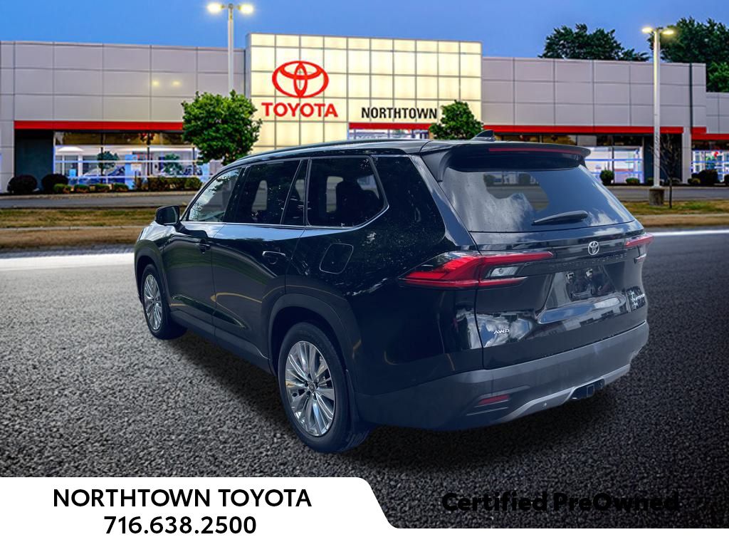 2024 Toyota Grand Highlander Platinum photo 3