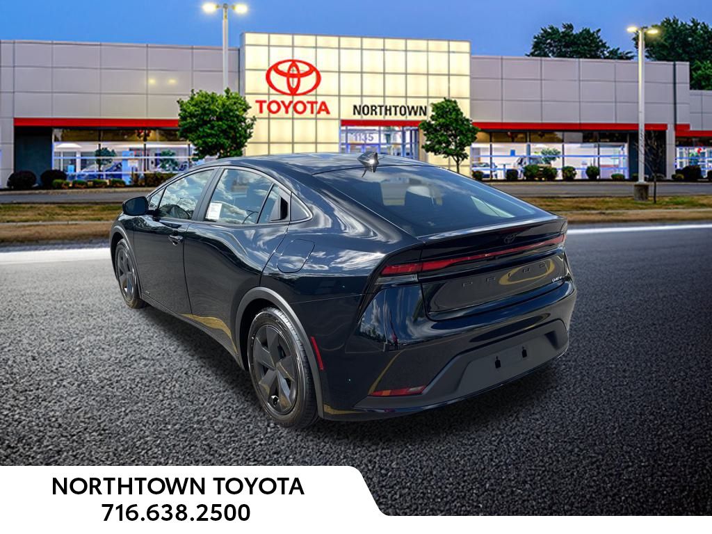 2026 Toyota Prius LE photo 3