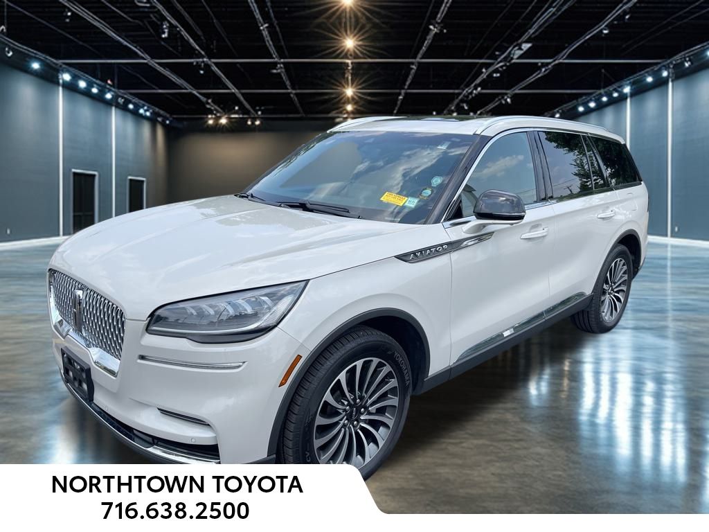 2022 Lincoln Aviator Reserve photo 2
