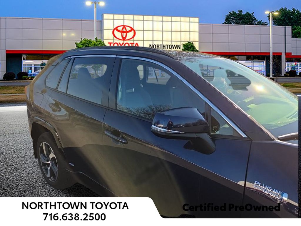 2022 Toyota RAV4 Prime SE photo 3