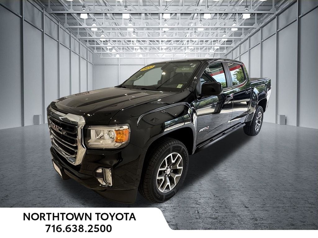 Used 2022 GMC Canyon AT4 w/Cloth Truck