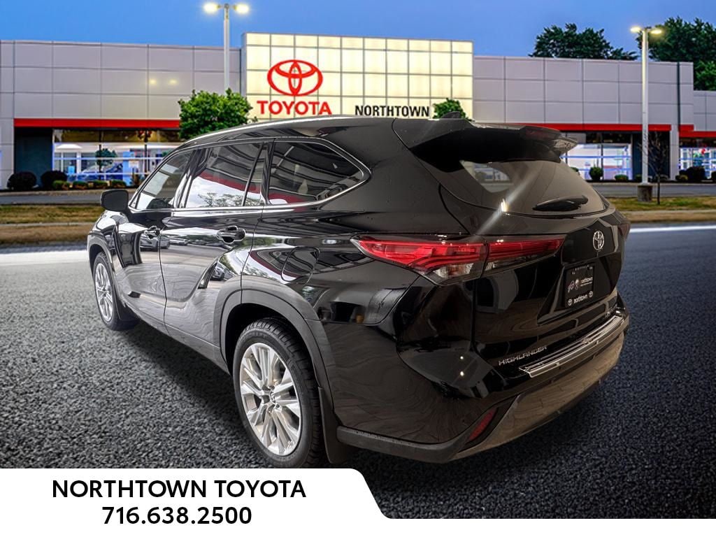 Used 2021 Toyota Highlander Limited SUV
