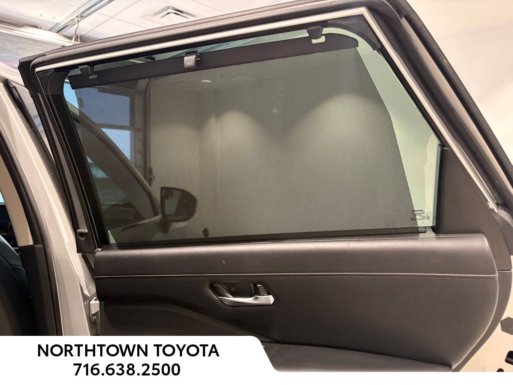 2023 Nissan Pathfinder SL - Photo 21