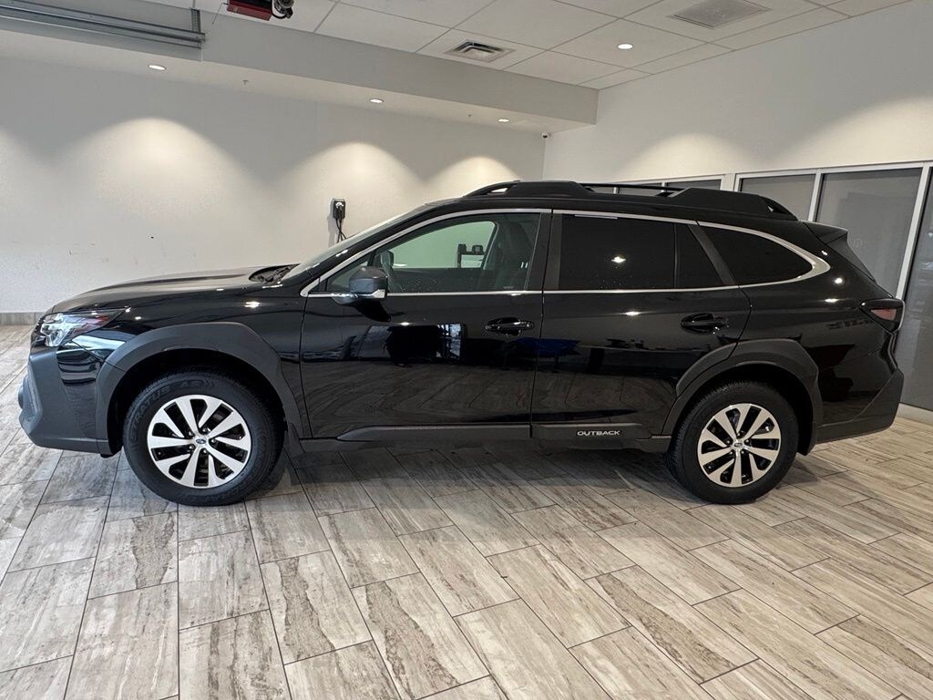 Used 2024 Subaru Outback 2.5i SUV
