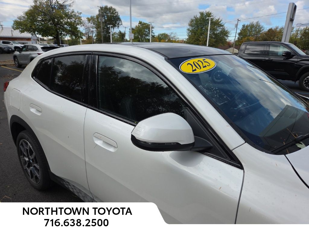 2025 Bmw X2 xDrive28i photo 3